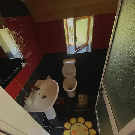 Rexhepi, Valbone Guest house *