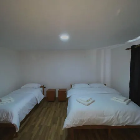 Rexhepi, Valbone Guest house
