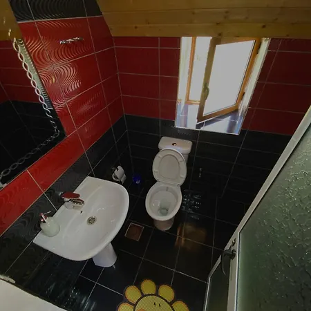 Gasthuis Rexhepi, Valbone 3*