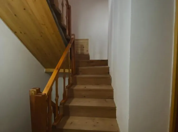 Rexhepi, Valbone