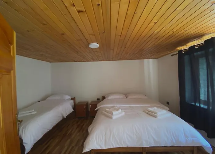 Rexhepi, Valbone Bajram Curri